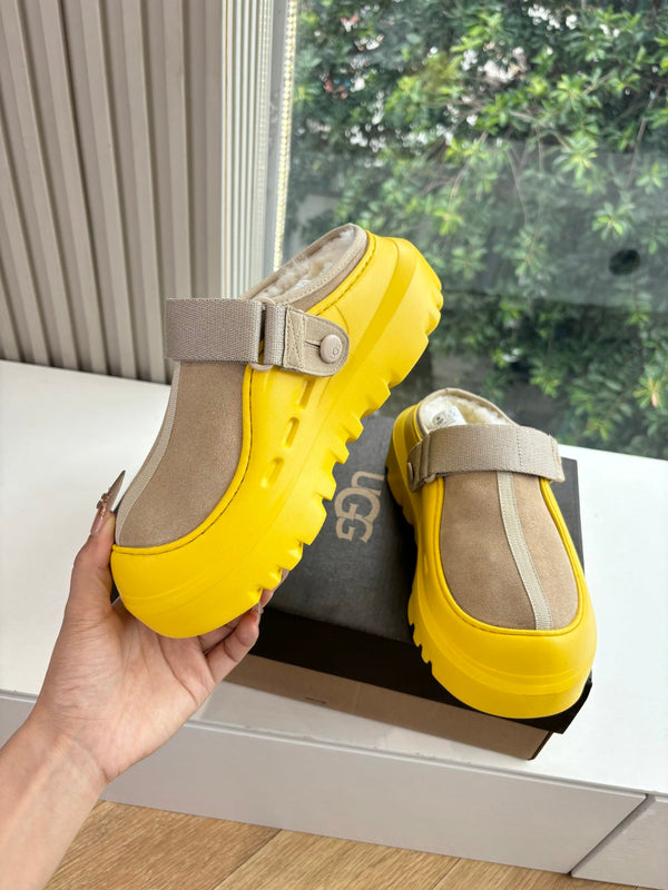 UGG PeakMod Mule Warm Beige Yellow Suede 525929