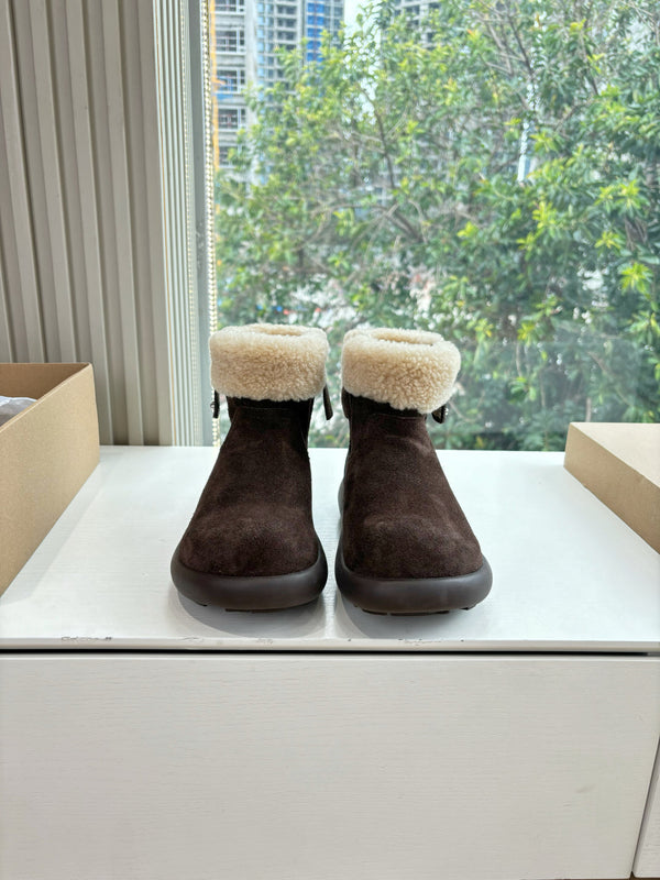 UGG Jorie Boots Chocolate Wool Suede 525943
