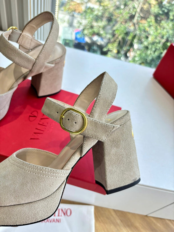 Valentino Sandale à Plateforme Fawcette Daim Khaki Clair 702294