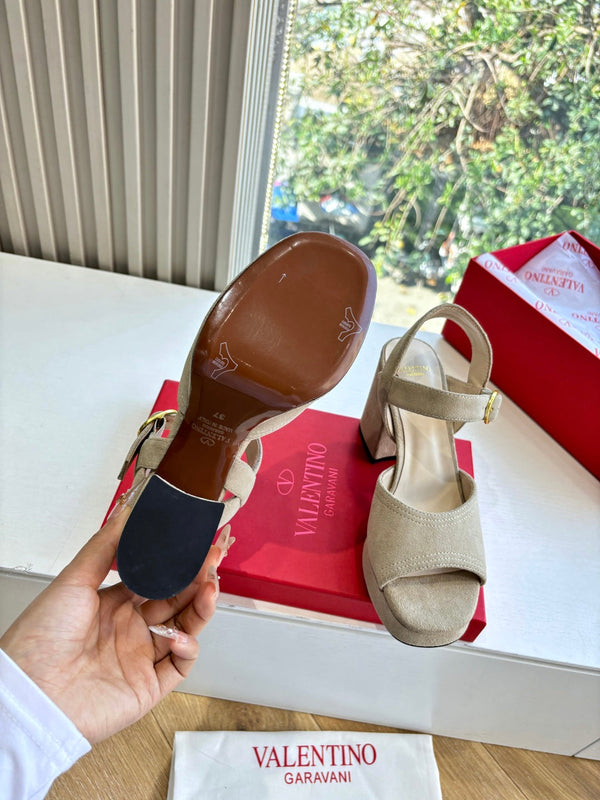 Valentino Sandale à Plateforme Fawcette Daim Khaki Clair 702294