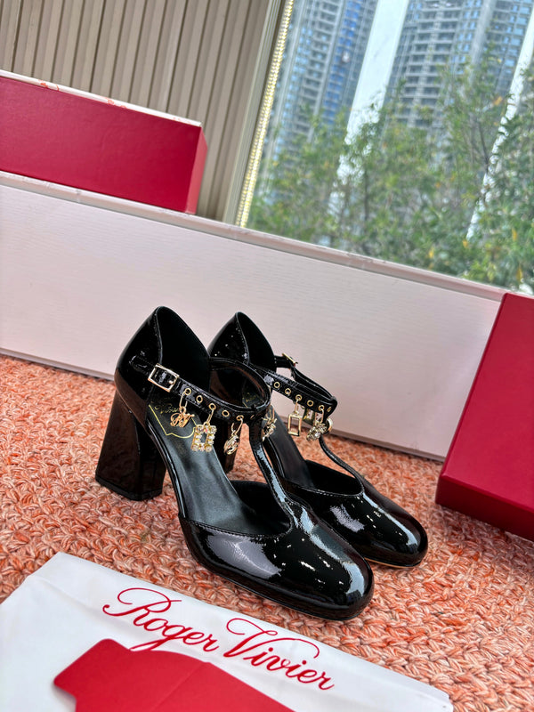 Très Vivier Mary Jane Pumps 8.5 cm Black Patent Leather