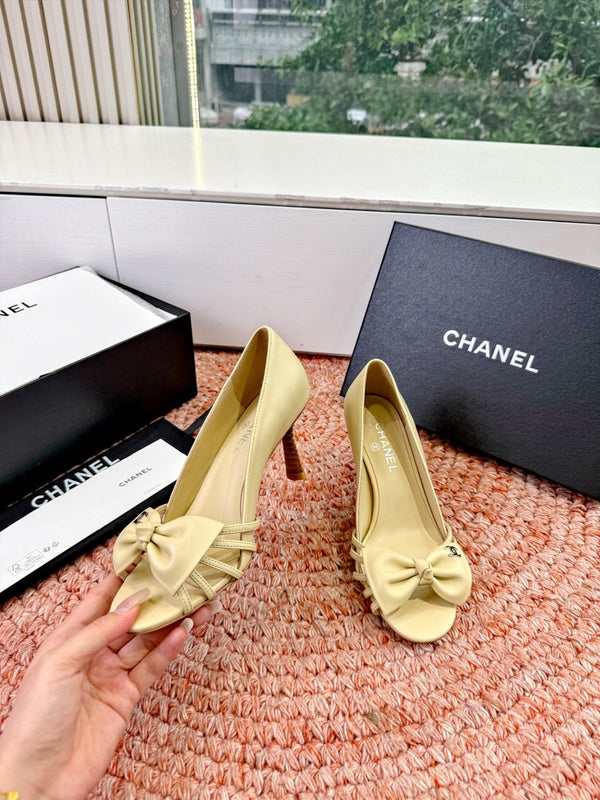 Escarpins à nœud CC 26s — Peau de mouton beige 703678