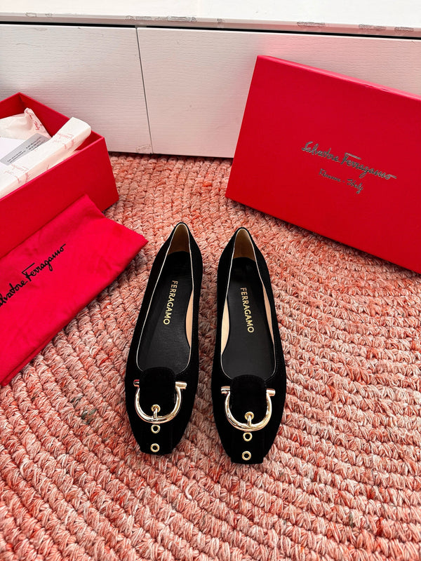 Ferragamo Gancini Ballet Flat Black Suede 760473