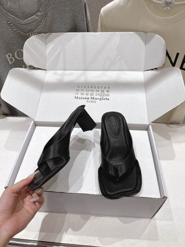 MM High-Heeled Flip-Flops Black Cowhide 896512