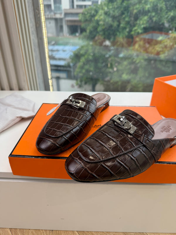 HM 26s Destin Mule Chocolat Matte Crocodile Leather 967708
