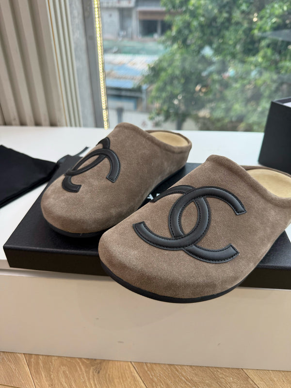 CC 26s Mules Light Taupe Suede 967488
