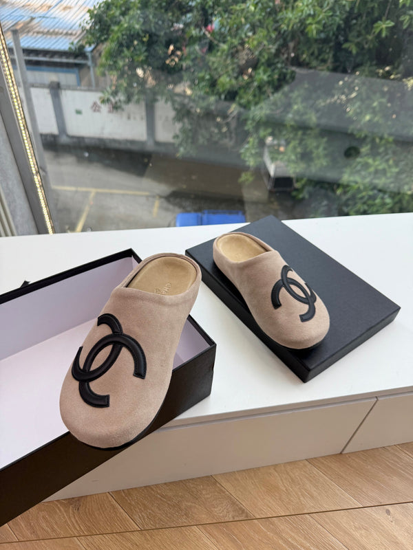 CC 26s Mules Taupe Suede 967491