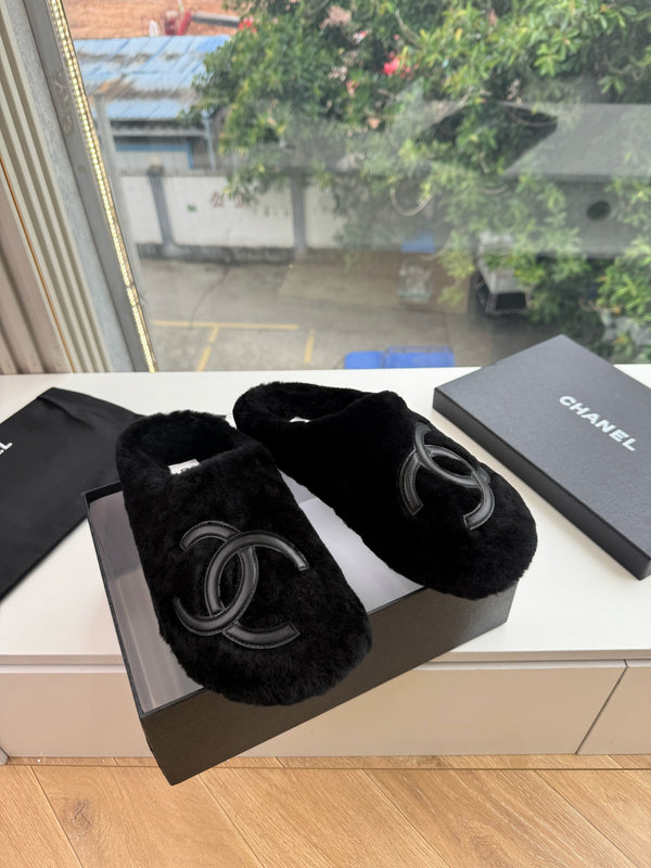 CC 26s Mules Black Shearling 967541