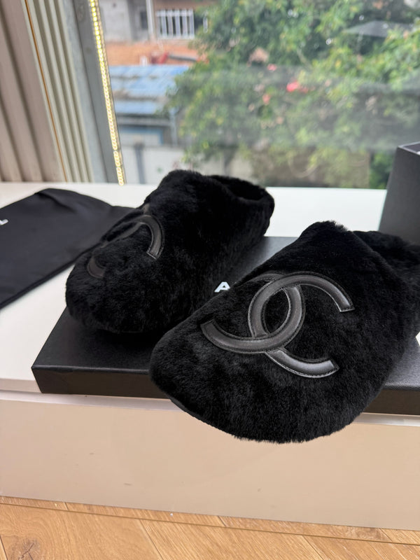 CC 26s Mules Black Shearling 967541