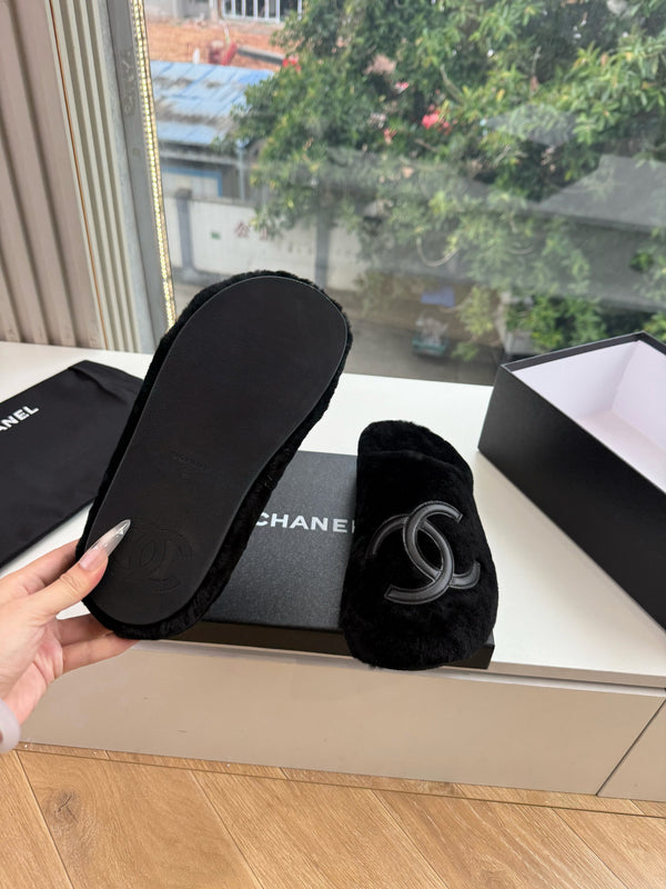 CC 26s Mules Black Shearling 967541