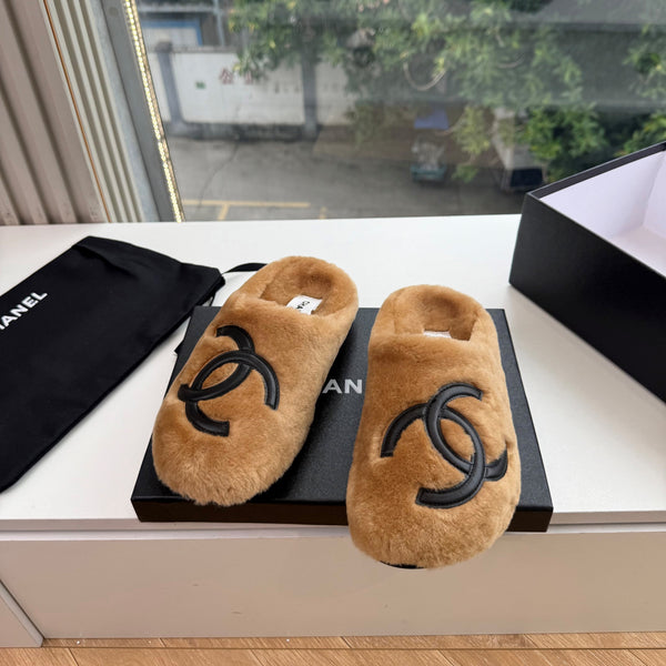 CC 26s Mules Beige Shearling 9675442