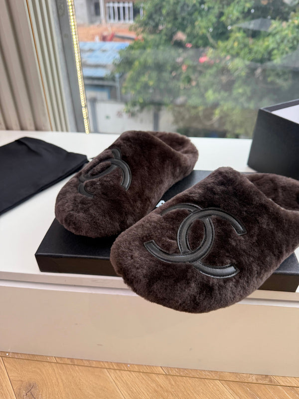 CC 26s Mules Dark Brown Shearling 967543