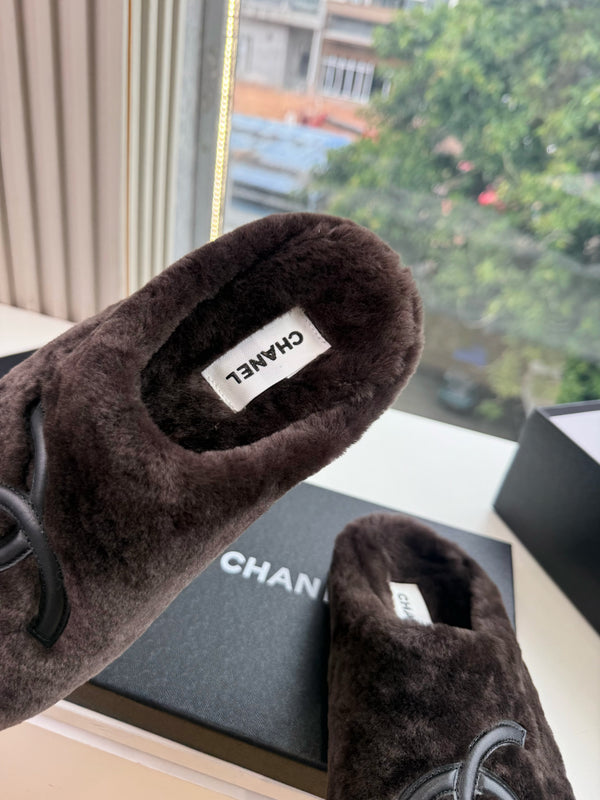 CC 26s Mules Dark Brown Shearling 967543