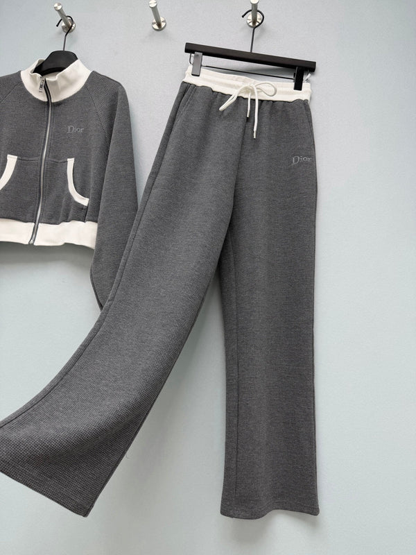 CD 26S Gray Contrast Knit Tracksuit Set 428311