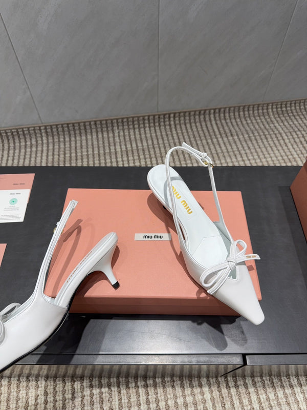 Miu 26s Slingback 55mm In White Calfskin With Bow