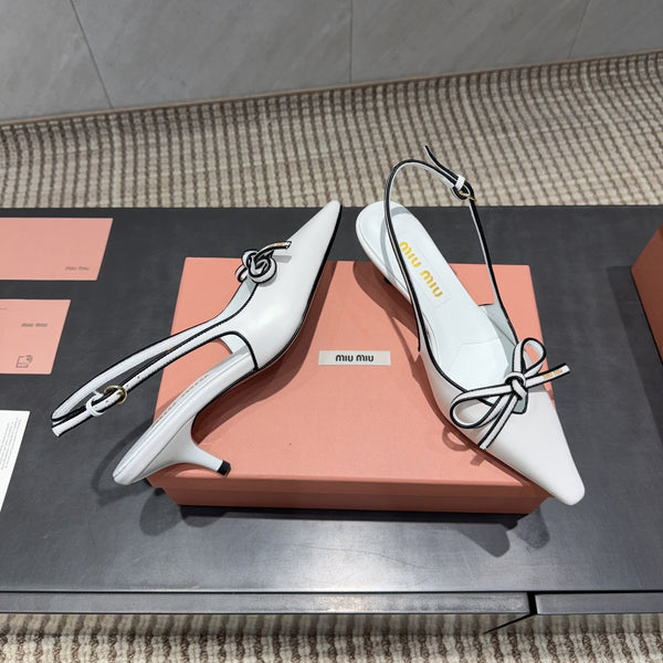 Miu 26s Slingback 55mm In White And Black Calfskin With Bow