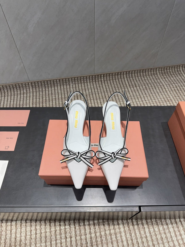 Miu 26s Slingback 55mm In White And Black Calfskin With Bow