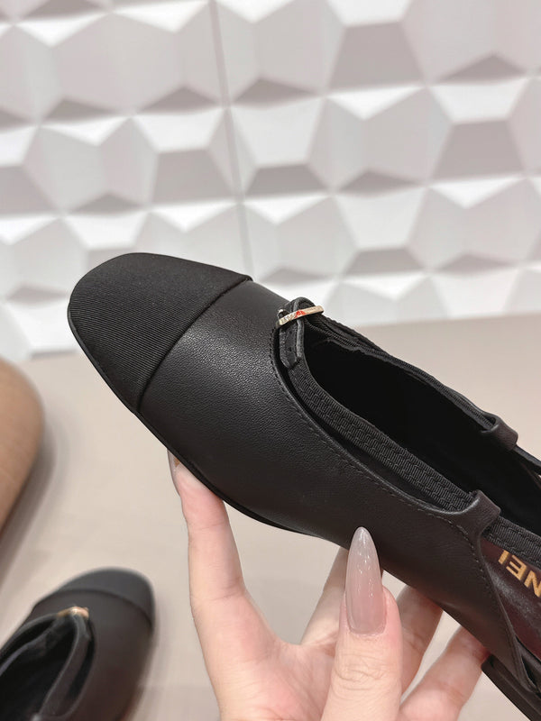 CC 26s Ballerines bout rond à dos ouvert Tissu noir Cuir 613254