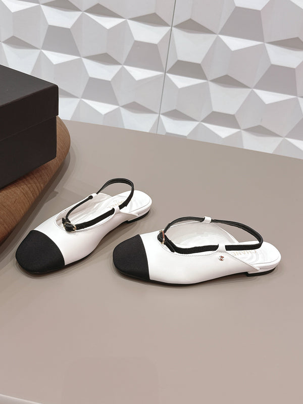 Ballerines à bout rond et arrière ouvert CC 26s Tissu Noir Blanc Cuir 613257