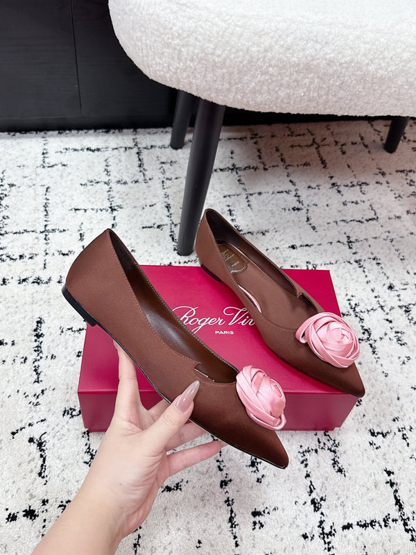 RV Rose Vivier Flower Slingback Plat Satin Rose Marron 617285