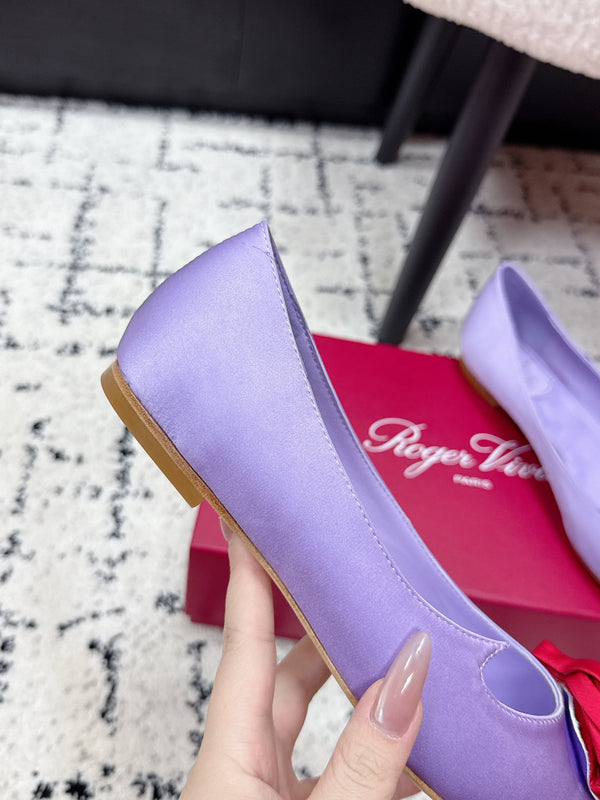 RV Rose Vivier Flower Slingback Plat Satin Pourpre Rouge 617287