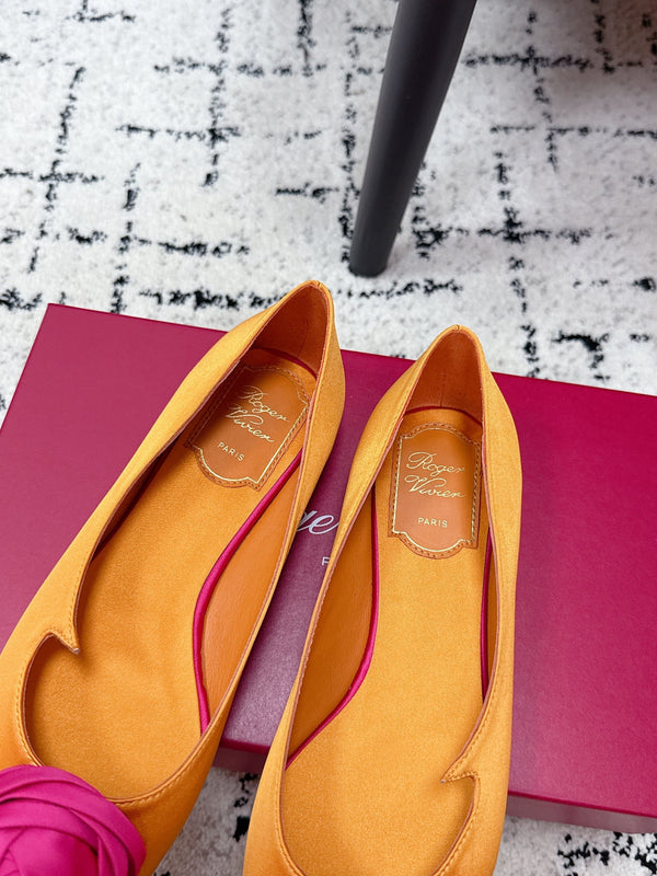 RV Rose Vivier Flower Slingback Plat Orange Rose Satin 617290