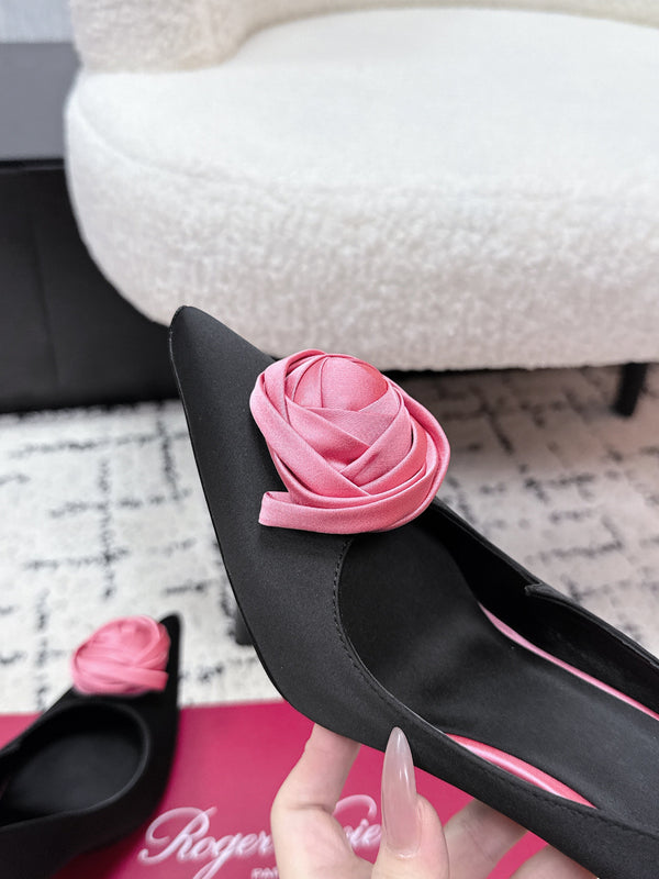 RV Rose Vivier Escarpins Fleurs 10cm Satin Rose Noir 617291