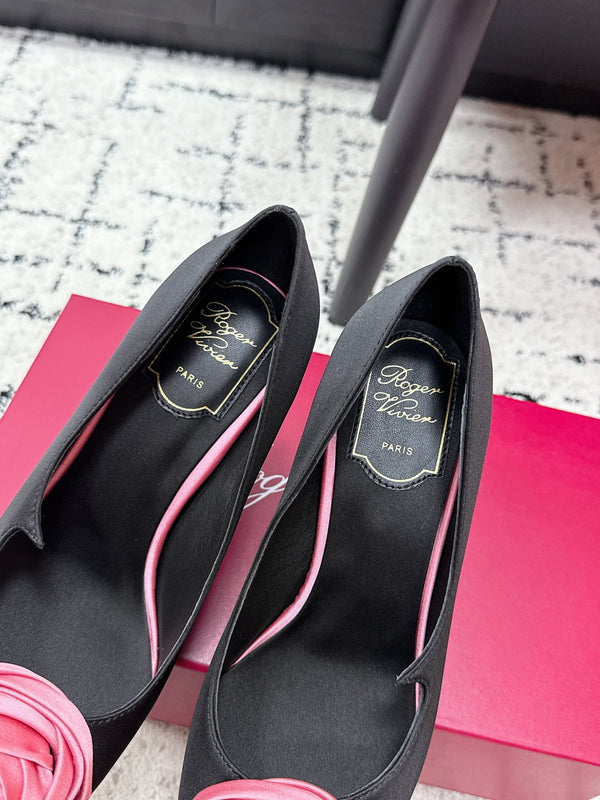 RV Rose Vivier Escarpins Fleurs 10cm Satin Rose Noir 617291