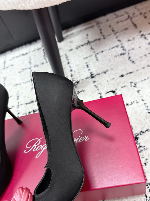 RV Rose Vivier Escarpins Fleurs 10cm Satin Rose Noir 617291