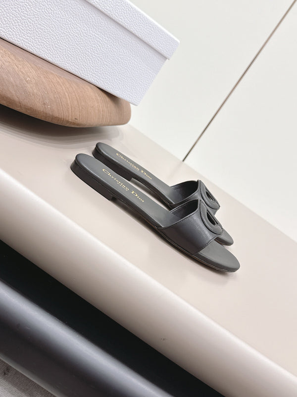 CD 26s Round-Toe Slide Sandals Black Calfskin 738237