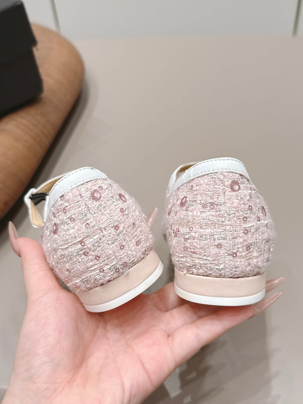 CC 26s Square-toe Ballet Flat White Pink Sheepskin 875988