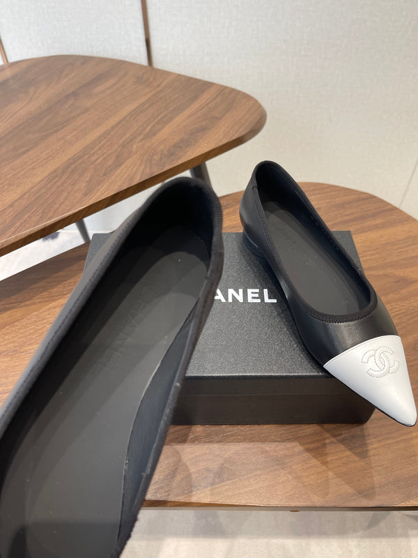 CC 26s Ballet Flats Black White Lambskin 624237