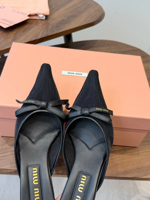 Miu 26s High-Heeled Mules Black Mixed Sheepskin with Lace 790457