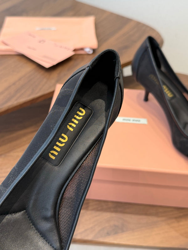 Miu 26s High-Heeled Pump Black Mixed Sheepskin with Lace 790460