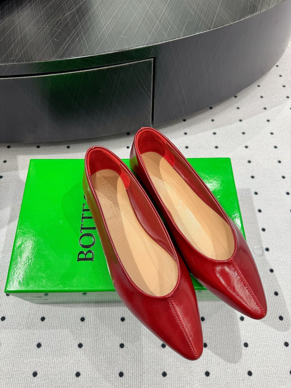 BV 26s Ballet Flats Red Calfskin