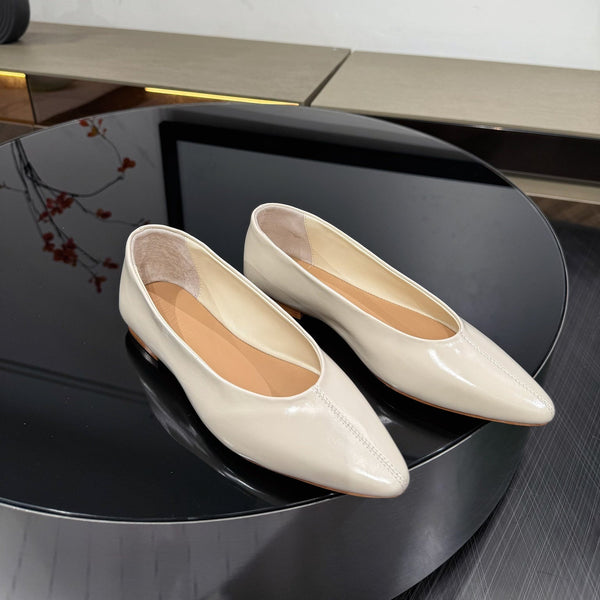 BV 26s Ballet Flats Cream Calfskin