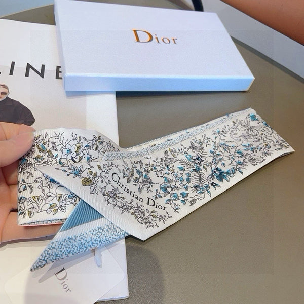 CD 26s Scarf 100cm In Silk 309512