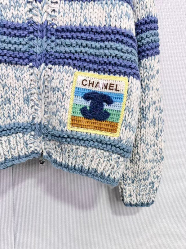 Chanel 2025 Gilet en maille rayée Bleu mélangé Cachemire 325537