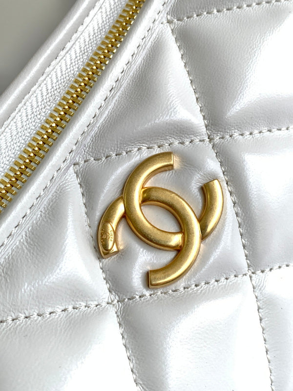 CC Hobo Bag With Chain 35cm White Lambskin 277764 GHW