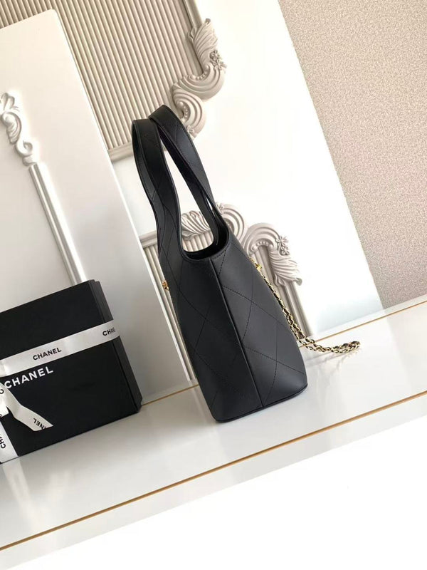 CC 2026 Basket Hobo Bag 35cm Black Calfskin