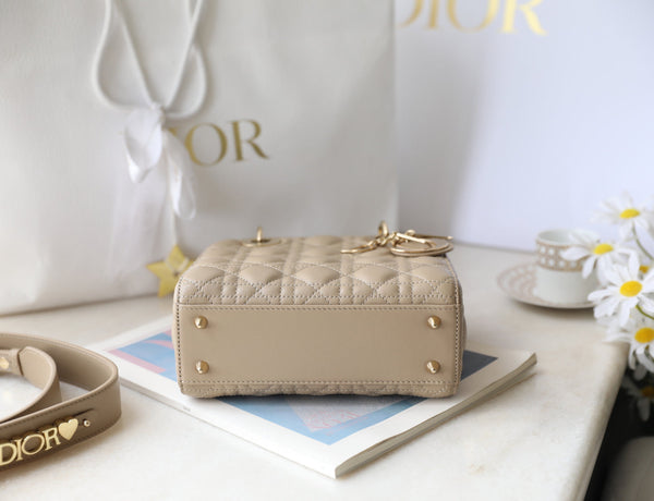 Borsa CD Lady Dior 20 Pelle di agnello kaki