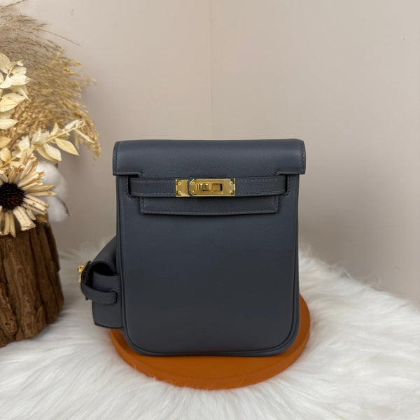 HM Kelly Jump Backpack Black Cowhide Gold Hardware 270044