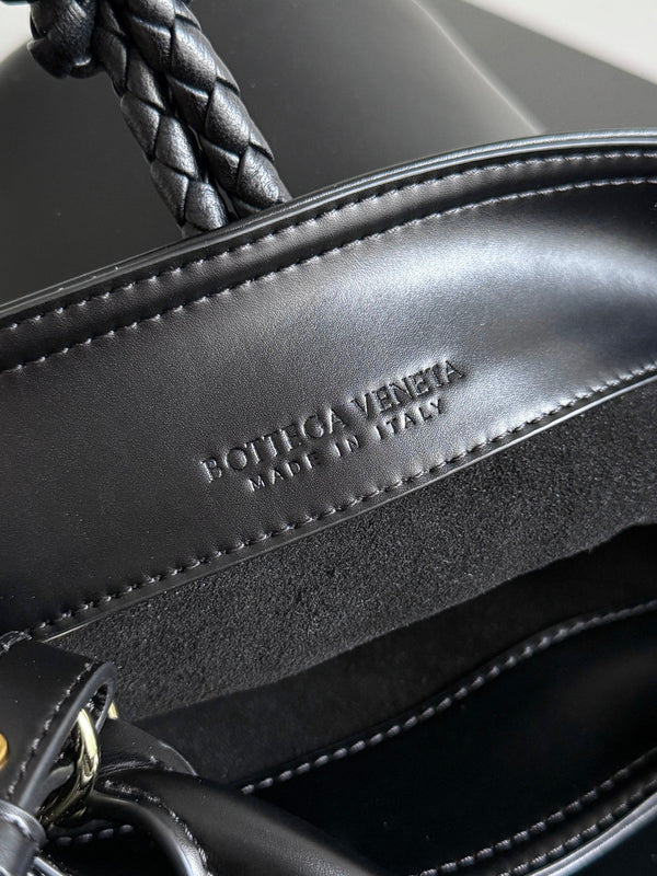 BV 25S Small Liberta Bag 22cm Black Calfskin GHW