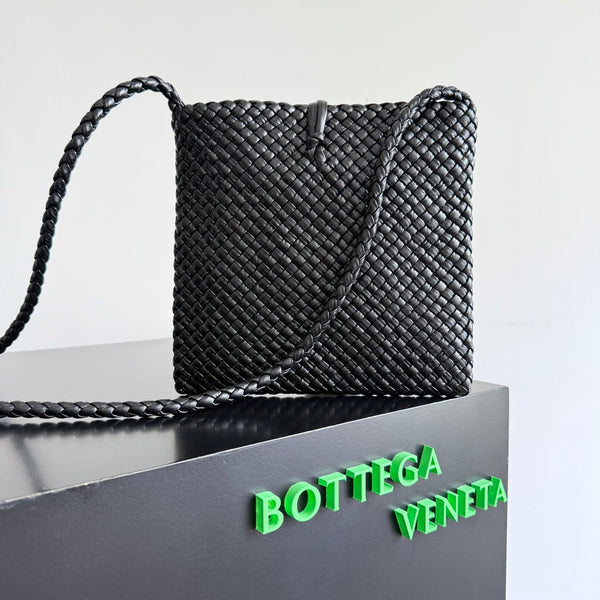 BV Tosca Bag 17cm Black Intrecciato Leather GHW