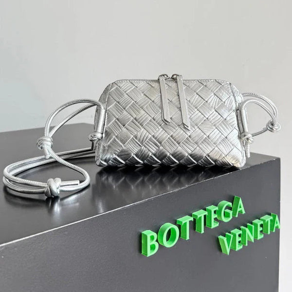 Bottega Veneta 2026 Concert Pouch Bag 18.5 Argent Cuir Intrecciato 137078
