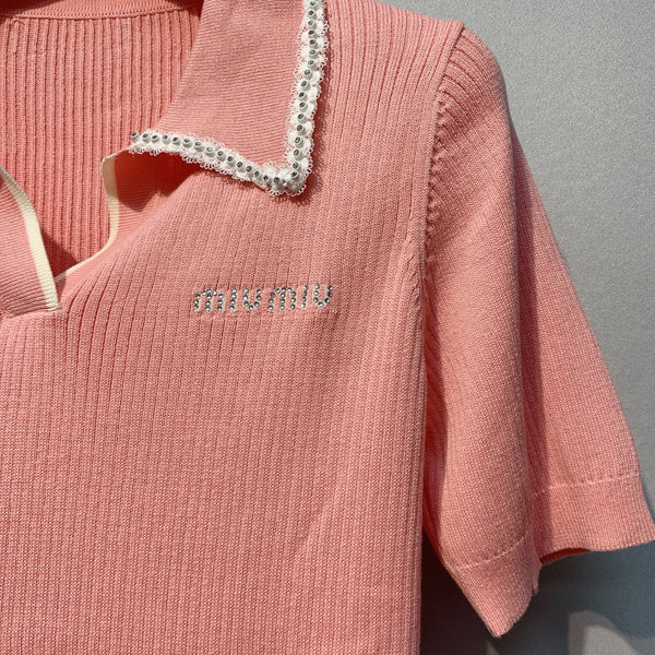 Haut en maille Miu SS26, col, dentelle, perles, logo, corail clair, coton, soie 350904