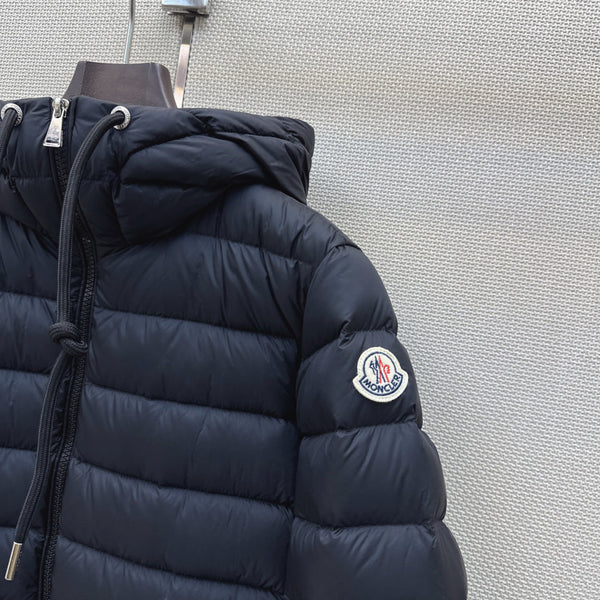 Moncler 26s Jasmin Short Down Jacket Dark Blue 419282