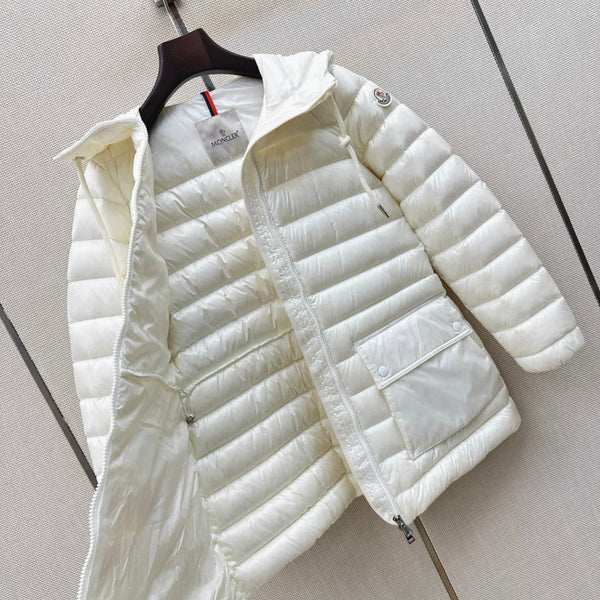 Moncler 26s Jasmin Short Down Jacket White 419283