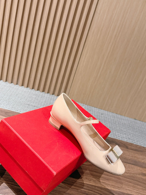 Ferragamo Vara Bow Mary Jane 3cm Beige Patent Leather 693006