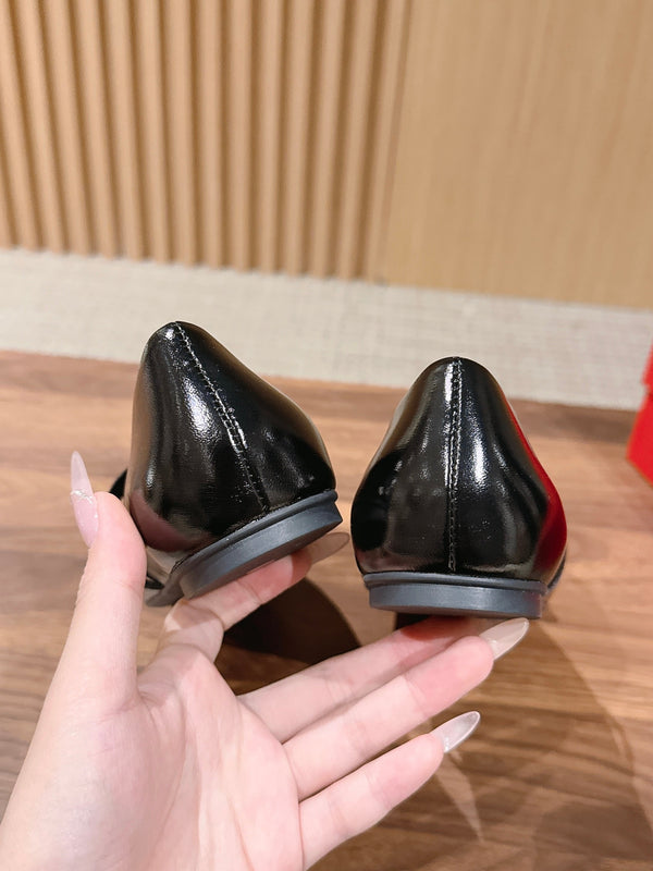 Ferragamo Vara Bow Mary Jane 3cm Black Glossy Leather 693004